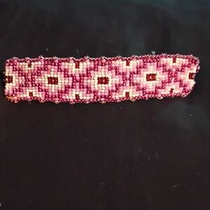 Elegant Beaded Bracelet in Pink and Purple